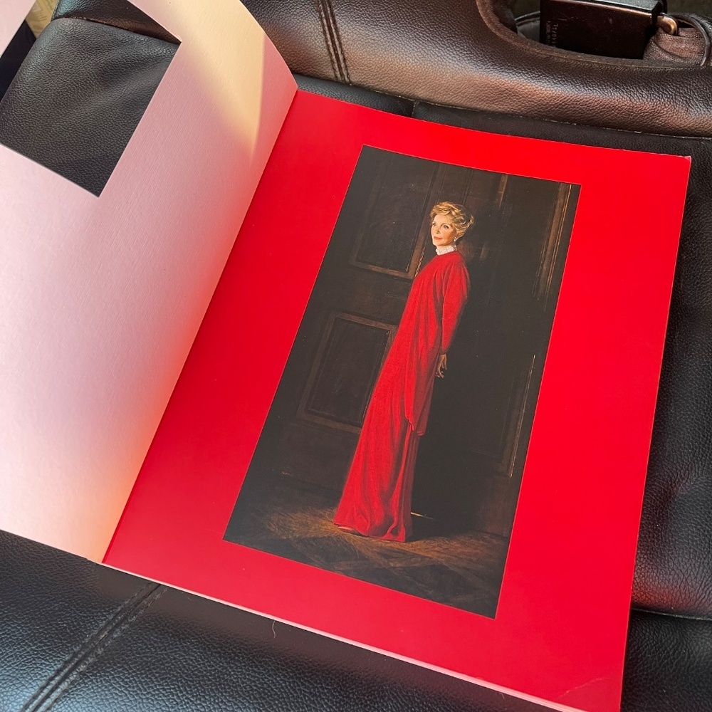 Nancy Reagan: A First Lady's Style Photography Book - Picture 4 of 4